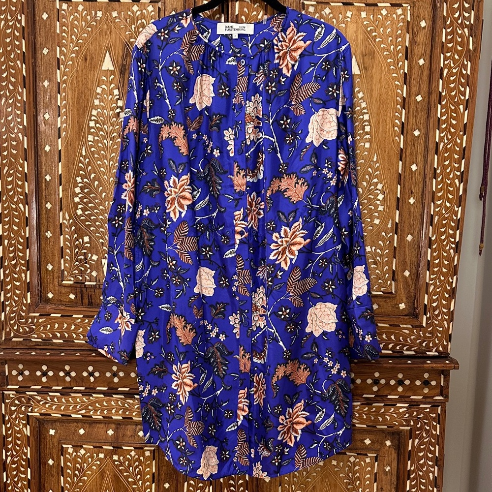 Diane Von Furstenberg Silk Electric Blue Floral Blouse